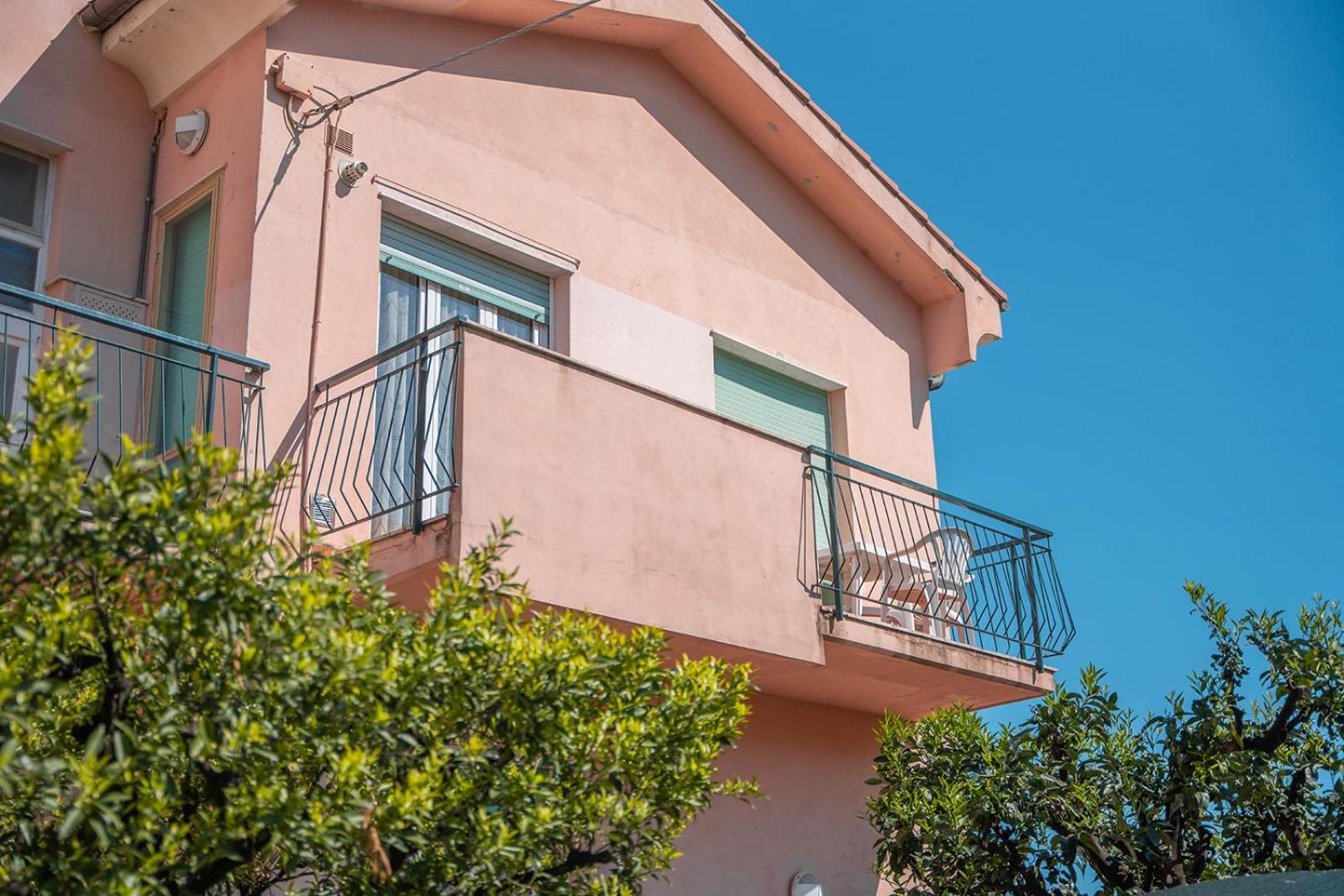 Casa Vacanze Ferrando Appartement Pietra Ligure Buitenkant foto