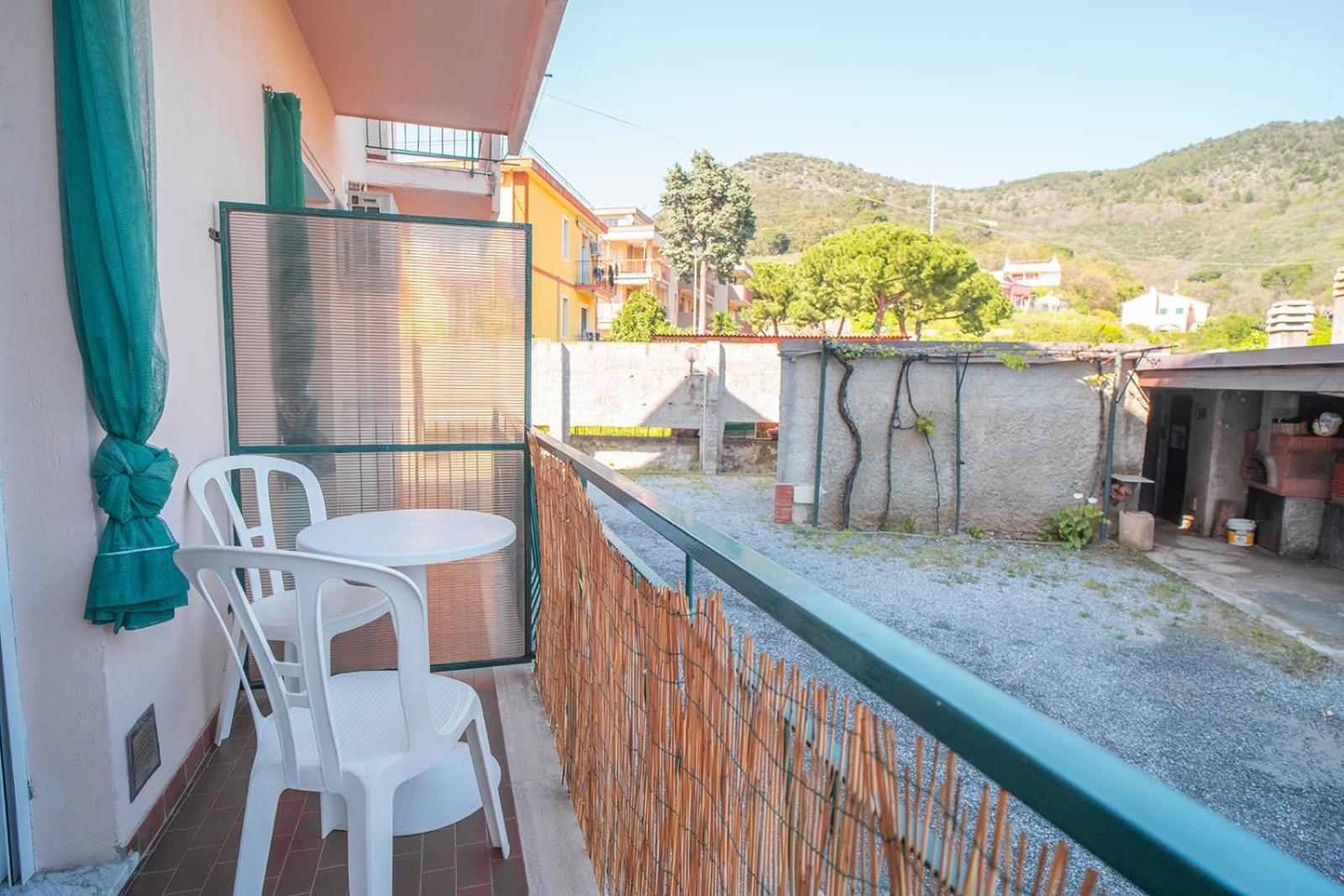 Casa Vacanze Ferrando Appartement Pietra Ligure Buitenkant foto